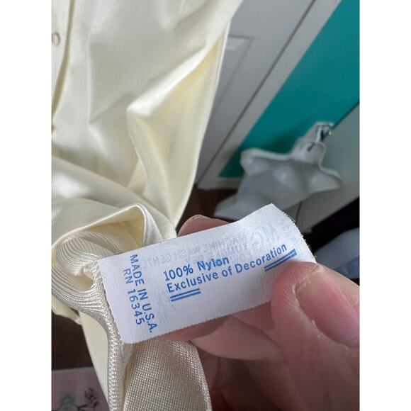 Vintage Cream Satin Button Down Collectible By JC Penny Made In USA Robe Medium - Picture 4 of 10